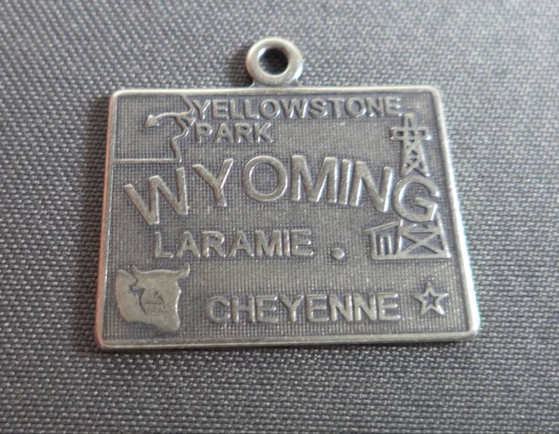 sterling Silver Bundesstaat Wyoming Anhänger Für Armband Oder Halskette sterling Silver Bundesstaat Wyoming Anhänger Für Armband Oder Halskette von CloudcroftTrading