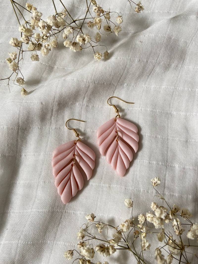 Polymer Clay Ohrringe, 18K Echt Vergoldet, Blatt Zweiteilig, Handmade Polymer Clay Ohrringe, 18K Echt Vergoldet, Blatt Zweiteilig, Handmade von CloveJewelryDesigns