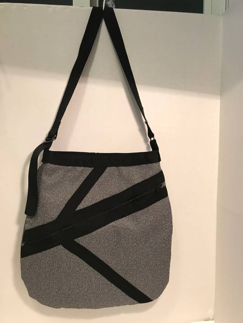 Schwarze Tasche Schwarze Tasche von ClubCoveStudio