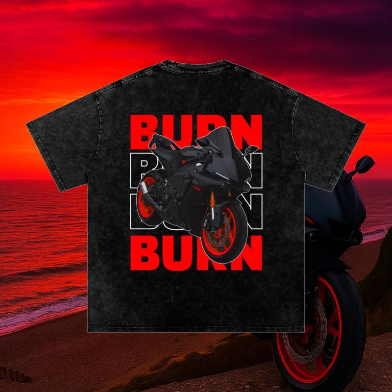 Rotes Yamaha R1 Motorrad T-Shirt Sportbike Fan Geschenk Rotes Yamaha R1 Motorrad T-Shirt Sportbike Fan Geschenk von ClutchAndBurn