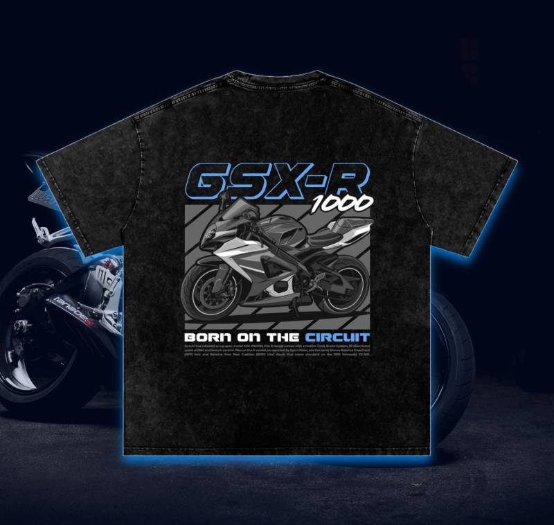Luxury Suzuki Gsx-R 1000 Premium Biker Shirt - Oversized Motorrad T-Shirt Exclusiv Jdm Streetwear Geschenk Für Ihn Luxury Suzuki Gsx-R 1000 Premium Biker Shirt - Oversized Motorrad T-Shirt Exclusiv Jdm Streetwear Geschenk Für Ihn von ClutchAndBurn