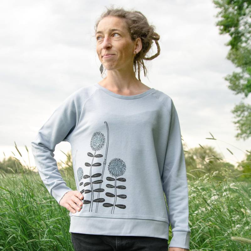 Bio Blumen Sweatshirt Damen in Serene Blue/Hippie Pullover Blume/ Yoga Sweater Shirt Siebdruck von Cmig