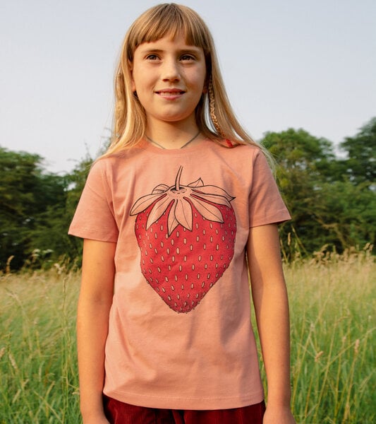 Cmig Kinder T-Shirt Erdbeere in rose clay von Cmig