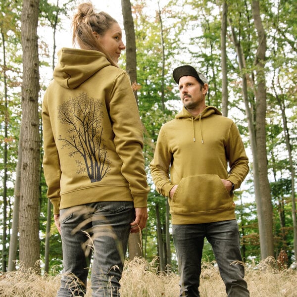 Cmig Unisex Hoodie Erle mit Elster in olive oil von Cmig