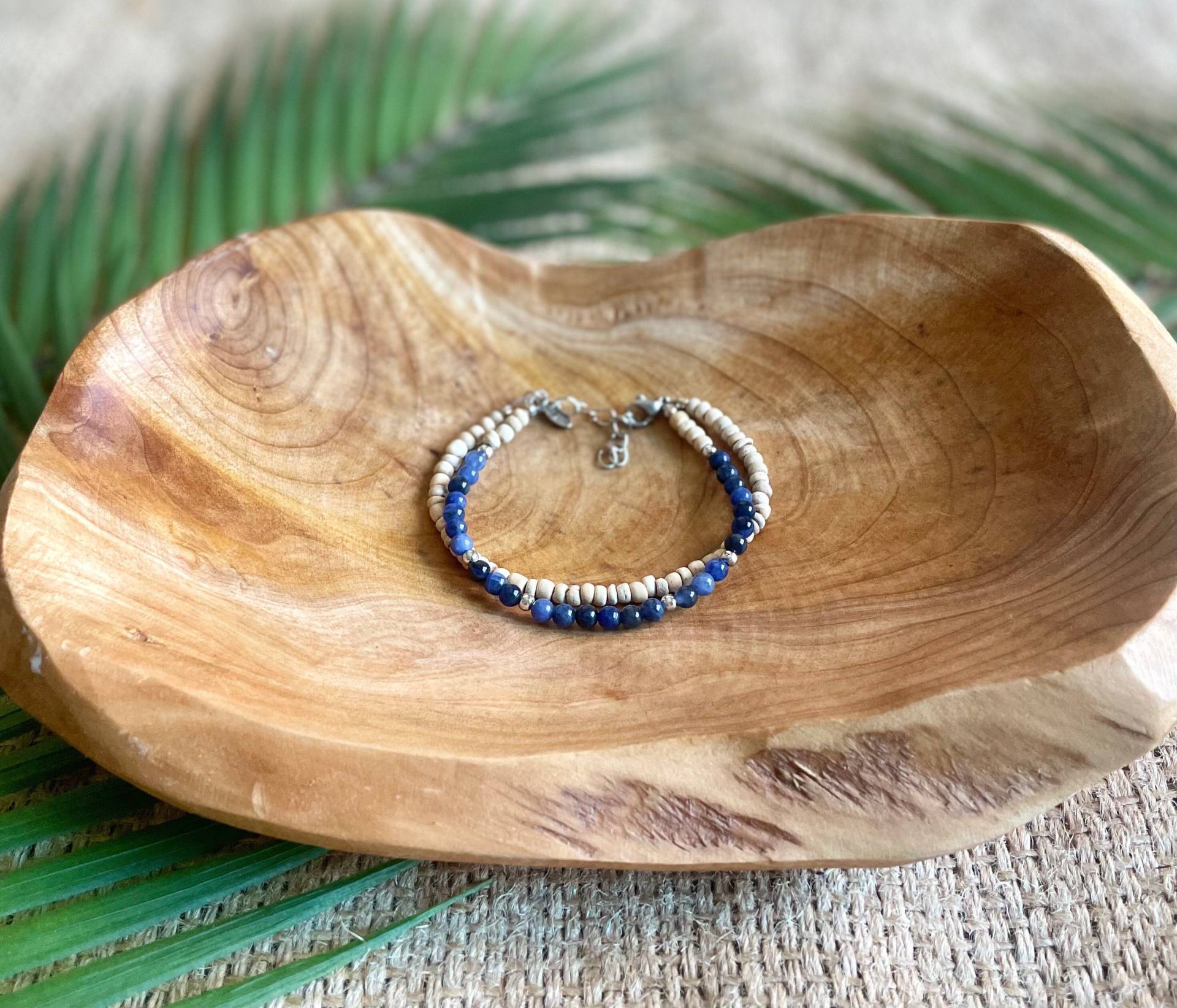 Armband Aus Der Tiefblauen Serie | Sodalith Edelstein & Kokosnuss Edelstahl Strand Zierliche Boho Surf Delikater Umweltfreundlicher Schmuck von CoastalAmore