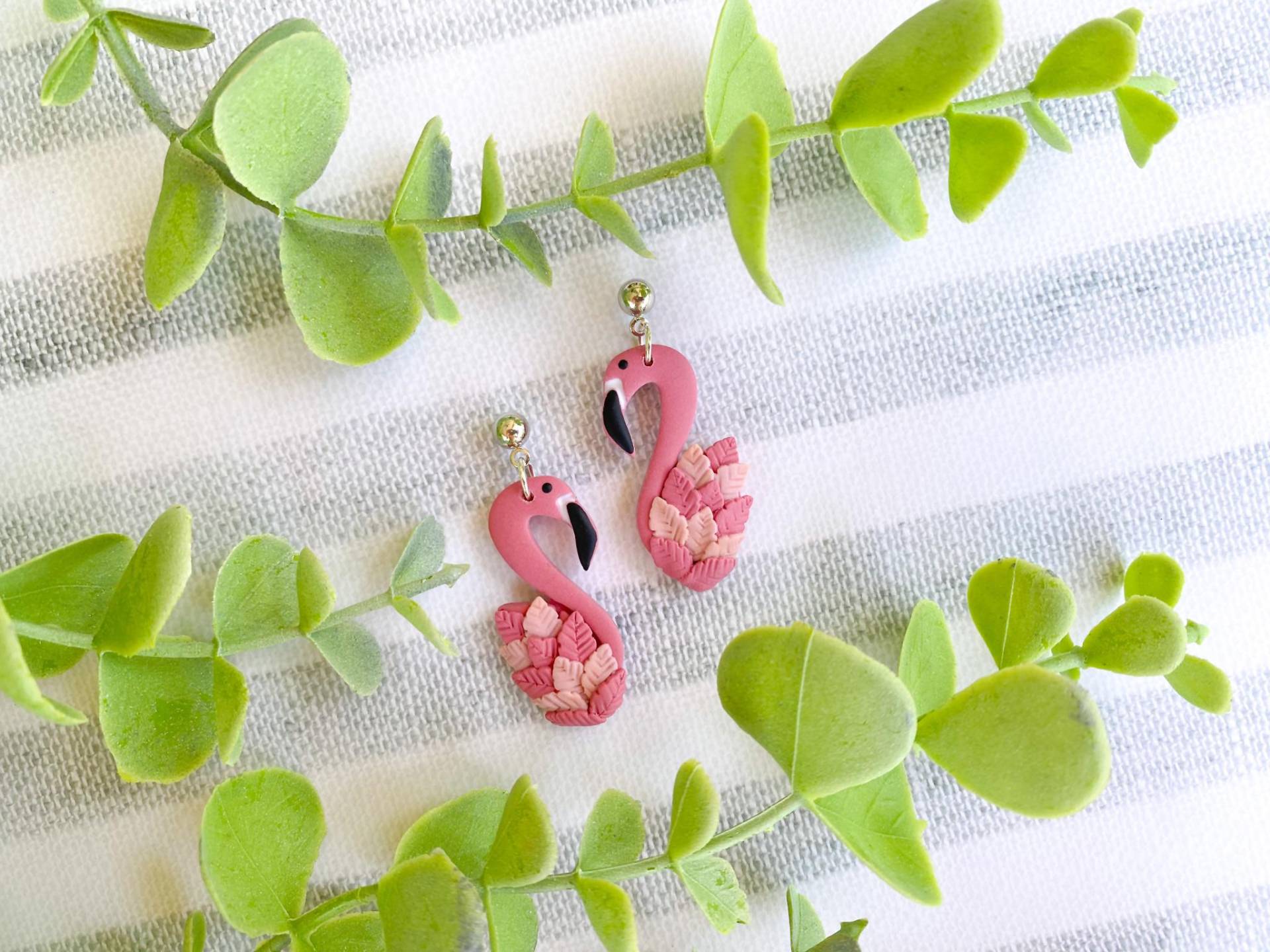 Flamingo Ohrringe - Polymer Clay Sommer Strand Versandfertig von CoastalClayCompany