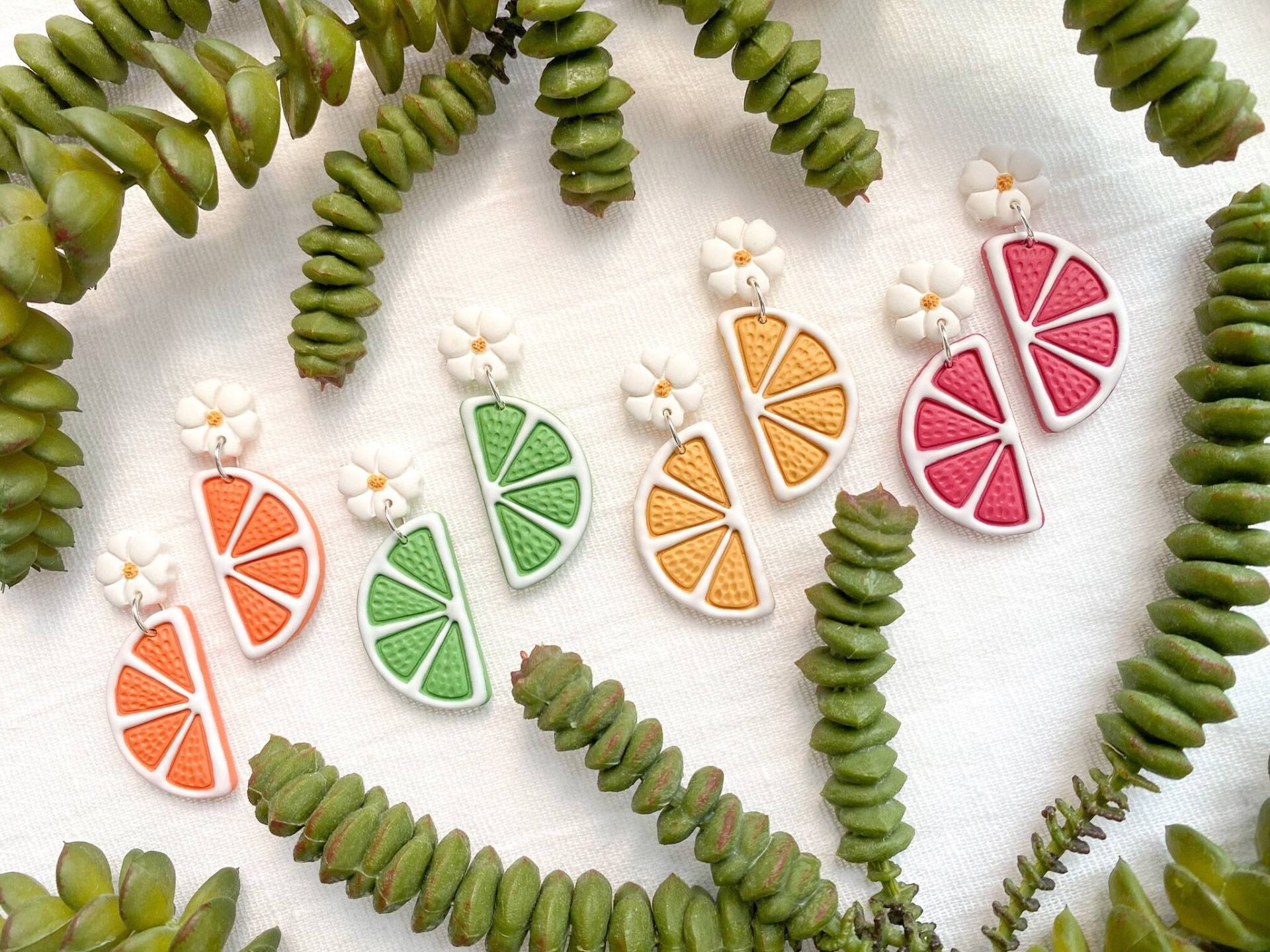 Zitrusscheiben Ohrringe - Polymer Clay Sommer Zitrone Orange Grapefruit Limette Versandfertig von CoastalClayCompany