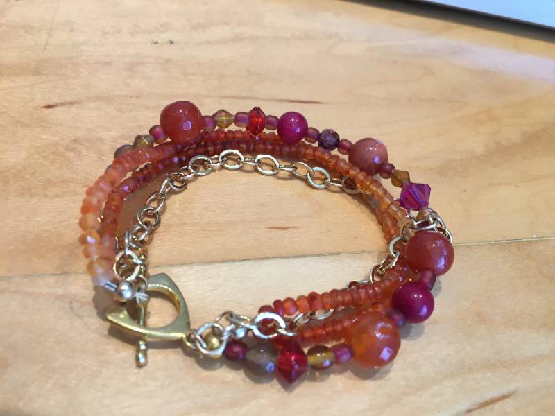 Funkelnde Karneol-Vier-strang-Armband von CoastlCreations