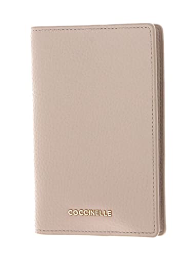 Coccinelle Metallic Soft Passport Holder Powder Pink von Coccinelle