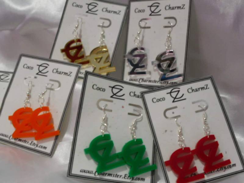 "Cocos Charmz Logo 2, 5 cm Ohrringe von CocoCharmZ
