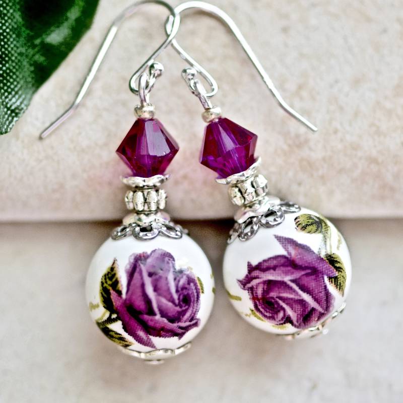Fuchsia Lila Rose Blumen Kristall Silber Ohrringe - Weiß Grün von CoconutGroveGalleria