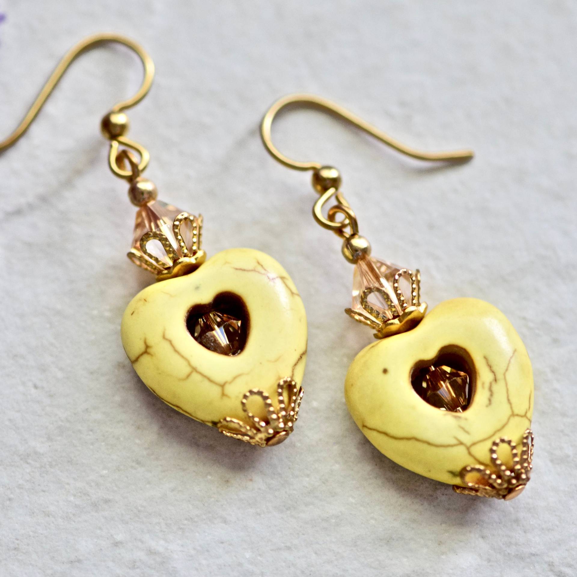 Gelbe Stein Herz Kristall Gold Ohrringe Gelbe Stein Herz Kristall Gold Ohrringe von CoconutGroveGalleria