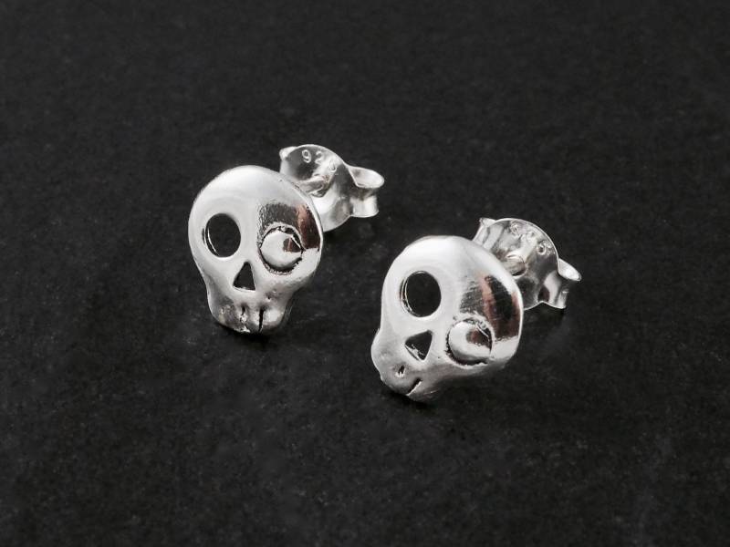 Silber Ohrringe, Ohrstecker, Knorpel Helix, Baby Süße Schädel Halloween, Kinder, Einfache Schlichte Ohrringe Silber Ohrringe, Ohrstecker, Knorpel Helix, Baby Süße Schädel Halloween, Kinder, Einfache Schlichte Ohrringe von CoconutSilver
