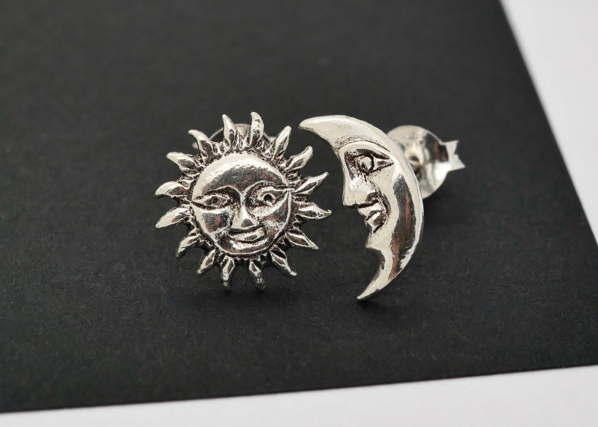 Sonne Und Mond Ohrringe, Knorpel Ohrstecker, Gesicht, Sterling Silber Mismatched Punk, Männer von CoconutSilver