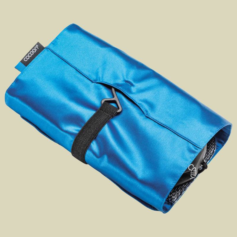 Hanging Toiletry Kit Minimalist / Silk Farbe: blue lagoon von Cocoon