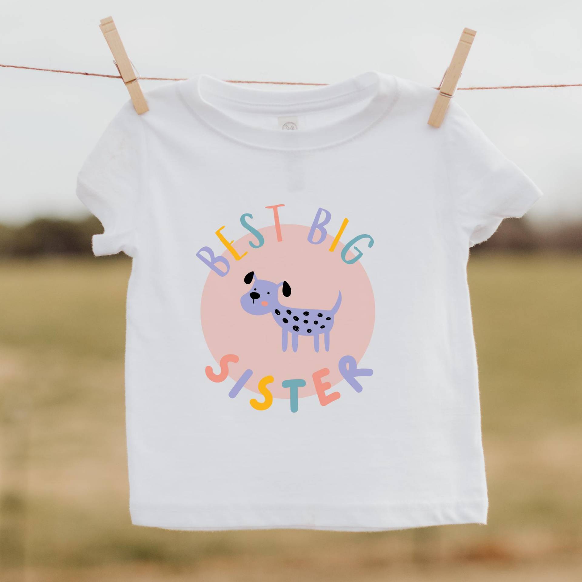 Große Schwester Shirt | Mädchen T-Shirt Sonne Schwangerschaft Verkünden Outfit Baby Verkündung Geschwister Farbenfrohes Kinder von CocoonAndCo