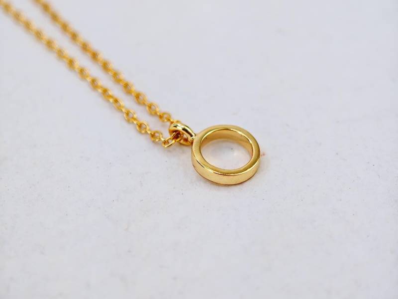 925 Silber Kette Mit Ring Kettenanhänger, Halskette Und Kreis-Anhänger 14K Vergoldet, Minimalistisch 925 Silber Kette Mit Ring Kettenanhänger, Halskette Und Kreis-Anhänger 14K Vergoldet, Minimalistisch von CocosyBerlin