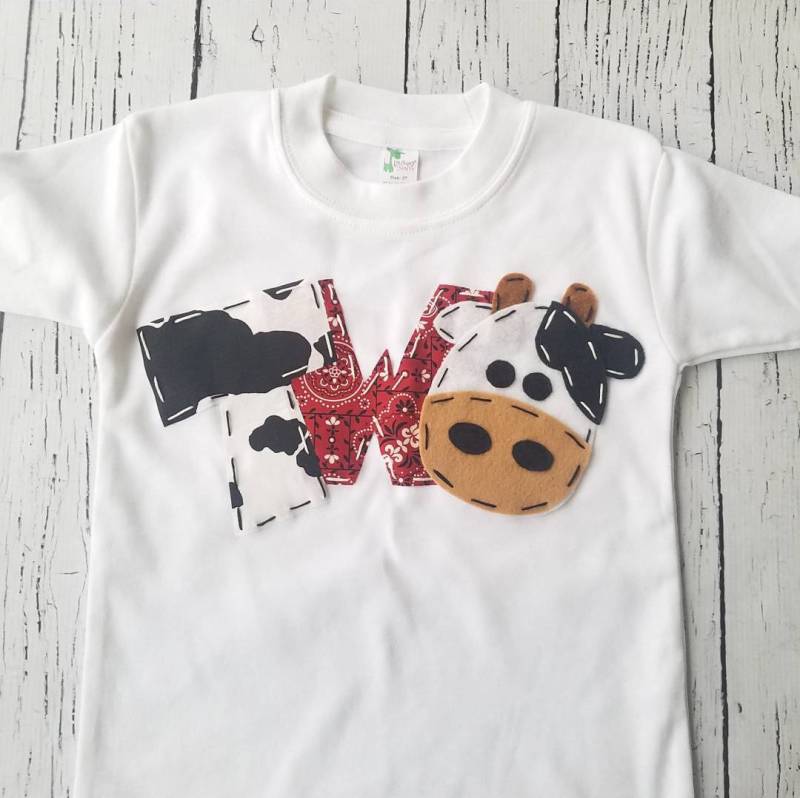Barnyard 2.geburtstag Shirt Handgemachte Filzkuh Zum Thema Farm von CodyandKait