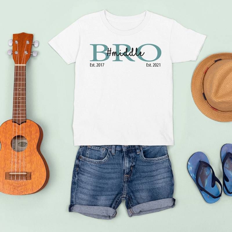 Bügelbild Bruder, Bro, Statementshirt, Individualisierbar Bügelbild Bruder, Bro, Statementshirt, Individualisierbar von CoelnerLiebe