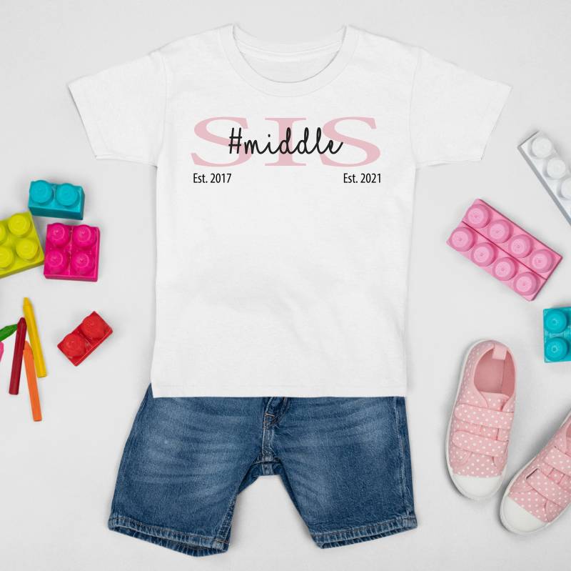 Bügelbild Schwester, Sis, Statementshirt, Individualisierbar Bügelbild Schwester, Sis, Statementshirt, Individualisierbar von CoelnerLiebe