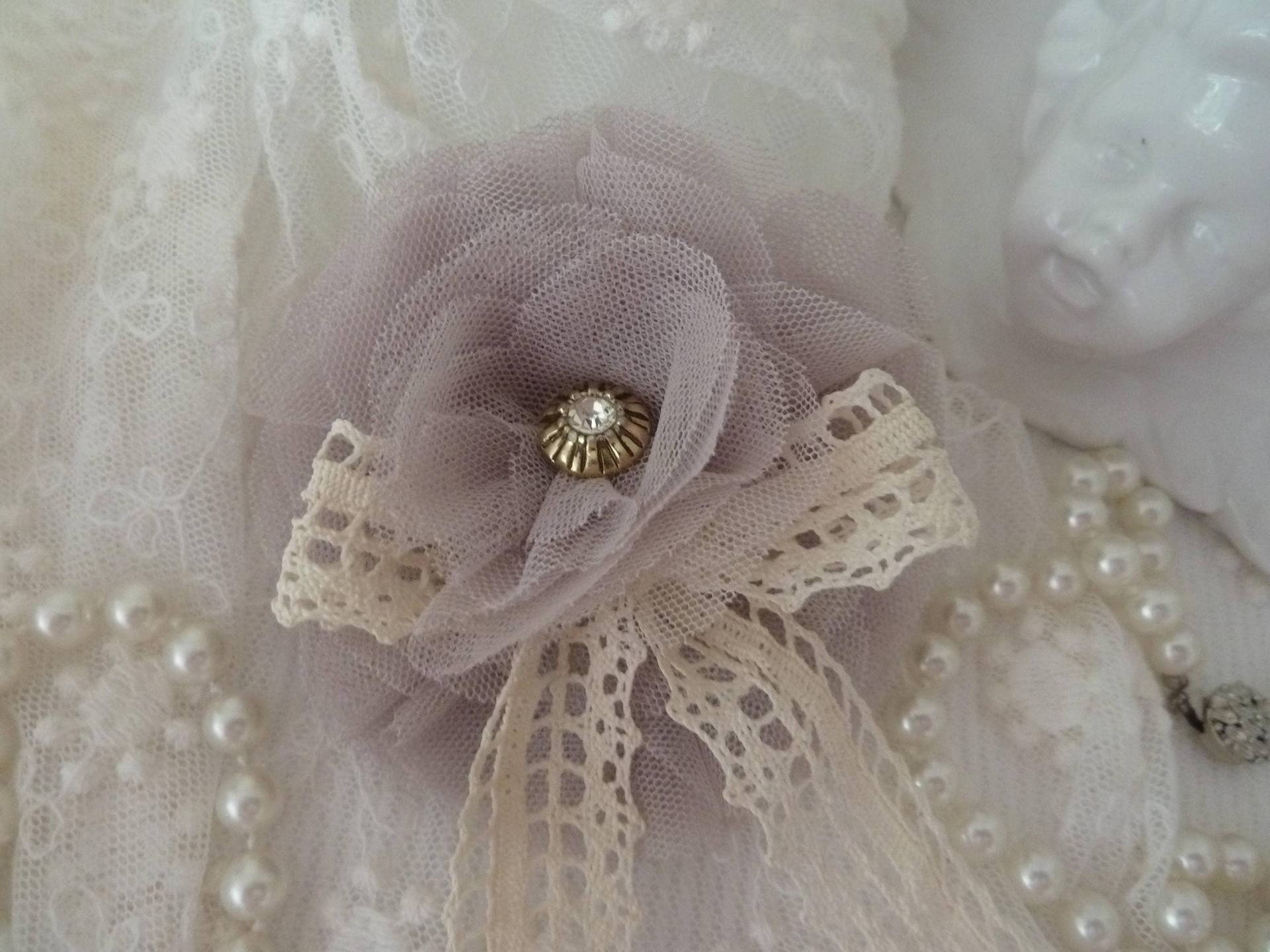 Vintage Tüll Brosche Headpiece Haarklemme Fascinator Strass Brocante Taupe Beige Pompom Edwardian/Titanic Style Coeursdecaschel Hochzeit Vintage Tüll Brosche Headpiece Haarklemme Fascinator Strass Brocante Taupe Beige Pompom Edwardian/Titanic Style Coeursdecaschel Hochzeit von CoeursDeCaschel