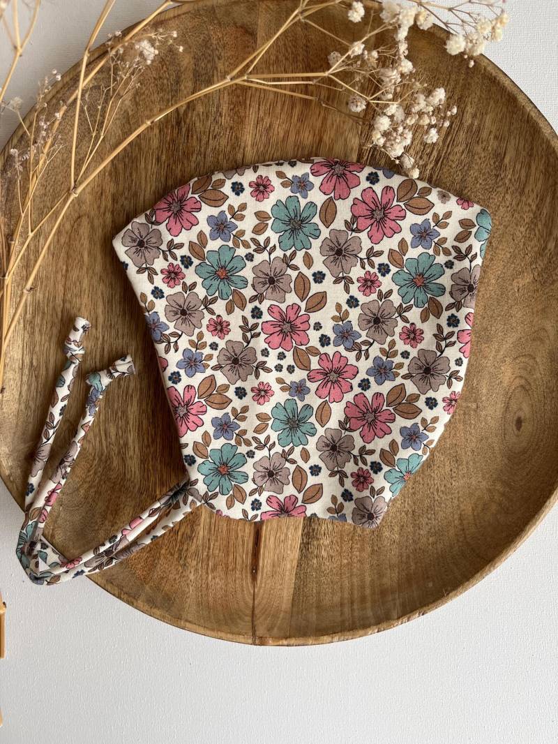 Babymütze " S A R H" Zwergenmütze Wendezipfelmütze Baby, Floral, Geblümt von CogaDesign