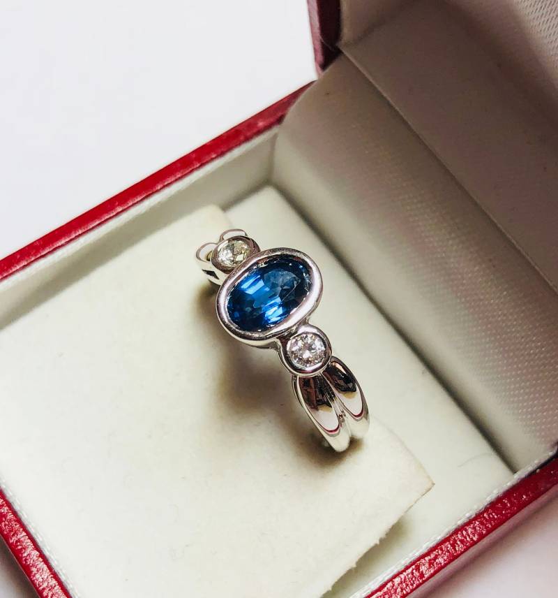 Wunderschöner 14K Weißgold Saphir Diamant Ring von CohenBrilliants