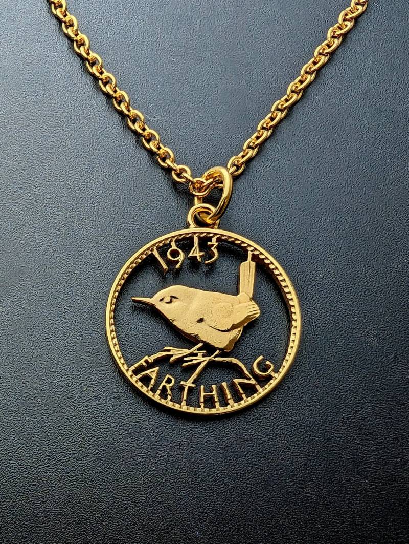 1943 Wren Farthing - Ausgeschnittene Münze Halskette von CoinCreationsShop