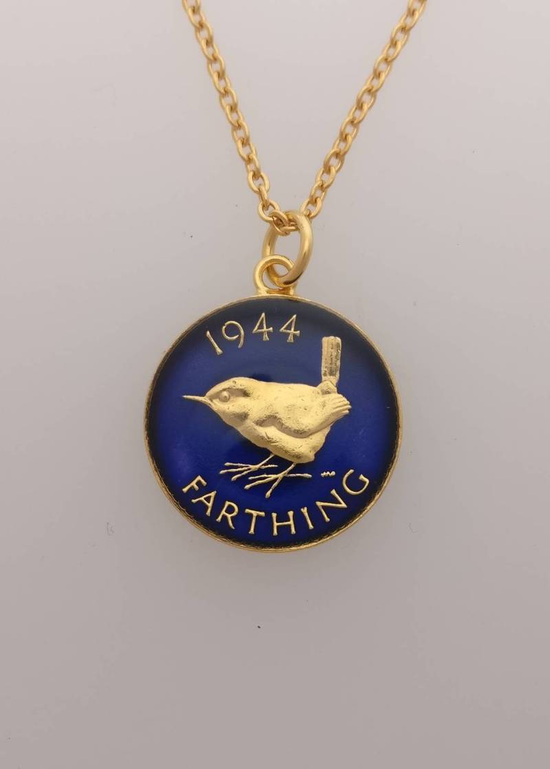 1944 George Vi Wren Farthing - Emaillierte Münzhalskette von CoinCreationsShop