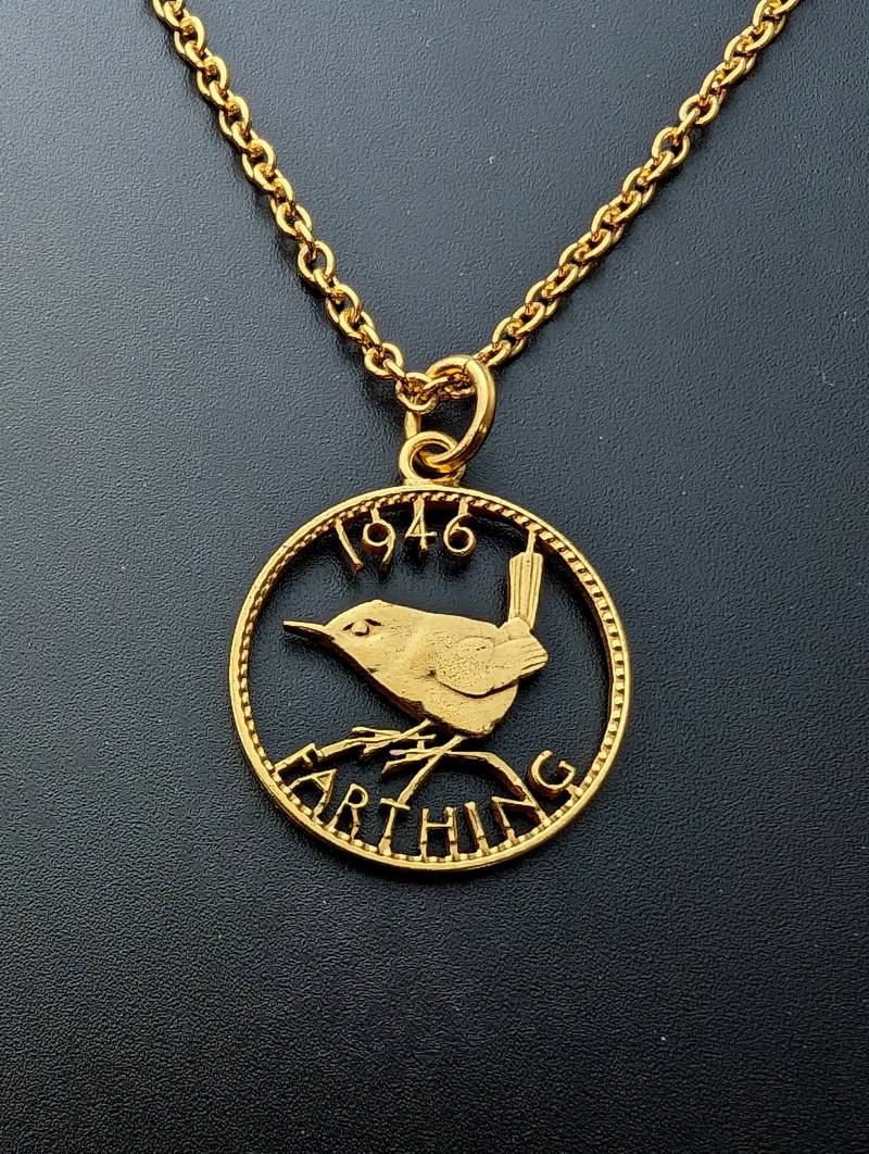 1946 Wren Farthing - Cut Out Münze Halskette von CoinCreationsShop