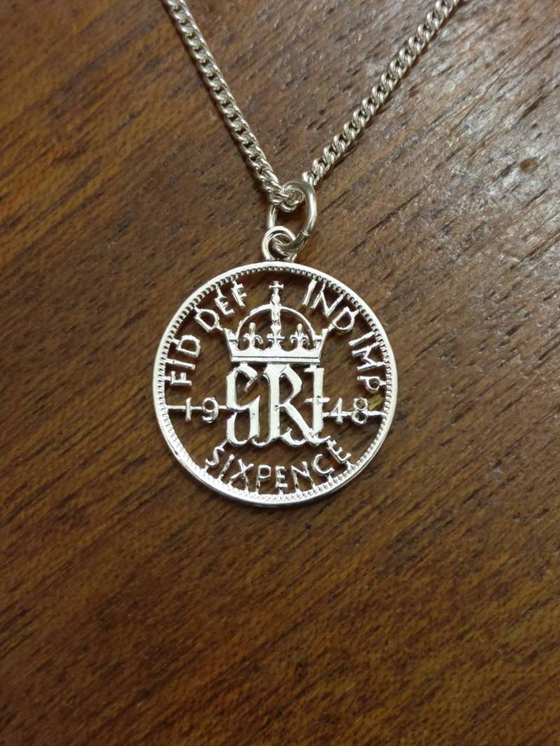1948 Sixpence - Cut Out Coin Halskette von CoinCreationsShop