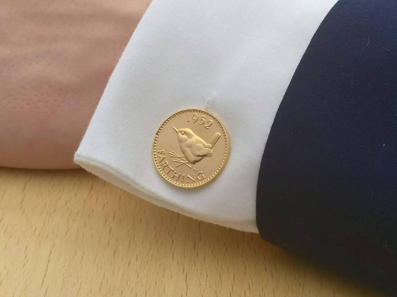 1952 Wren Farthing - Manschettenknöpfe Mit Vergoldeter Münze von CoinCreationsShop