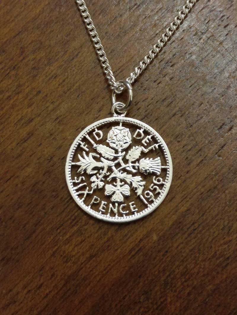 1956 Sixpence - Cut Out Münze Halskette von CoinCreationsShop