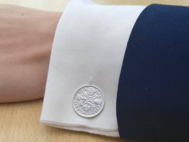 1957 Sixpence - Versilberte Münz Manschettenknöpfe von CoinCreationsShop