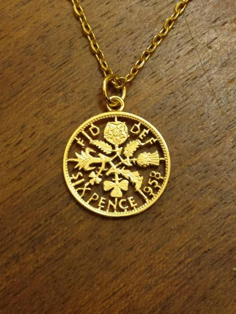 1958 Sixpence - Cut Out Münze Als Halskette von CoinCreationsShop
