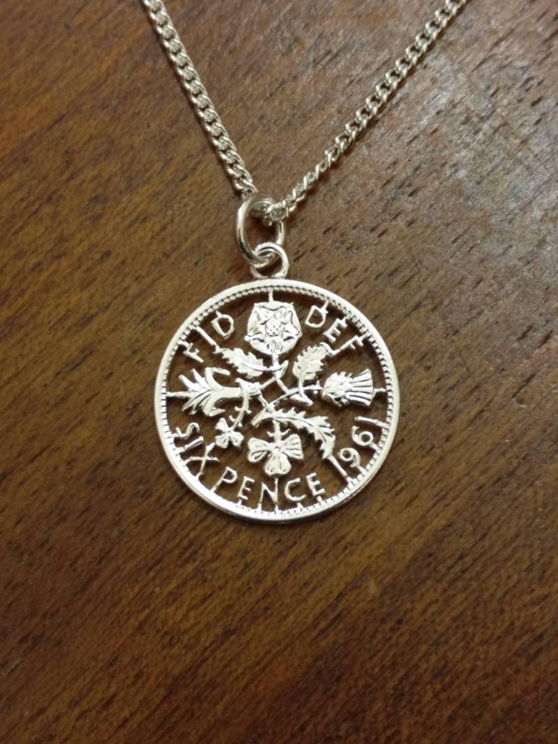 1961 Sixpence - Cut Out Münze Als Halskette von CoinCreationsShop