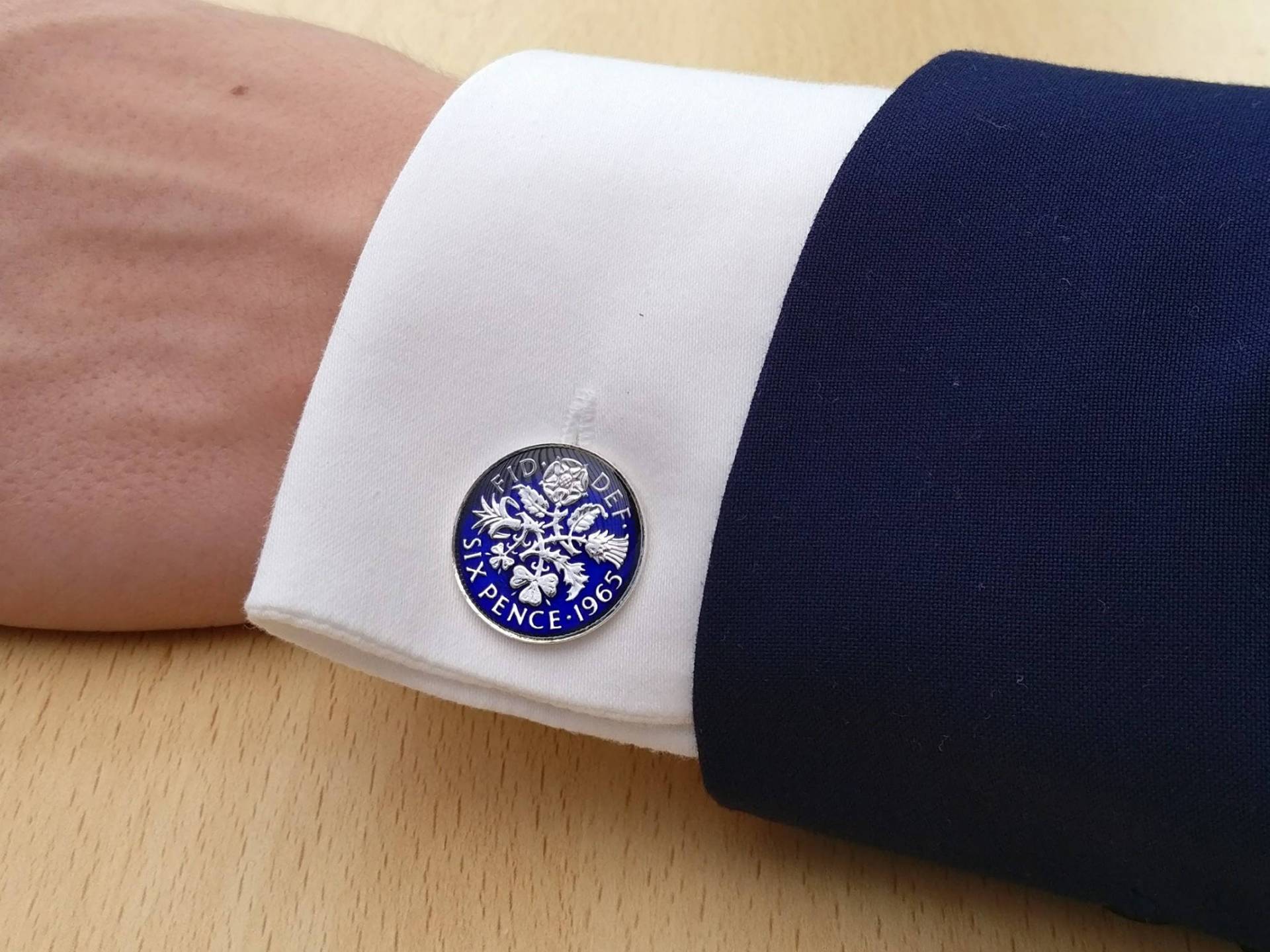1965 Sixpence - Emaillierte Münz-Manschettenknöpfe von CoinCreationsShop