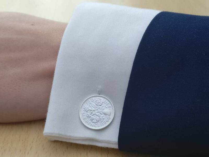 1966 Sixpence - Manschettenknöpfe Mit Versilberter Münze von CoinCreationsShop