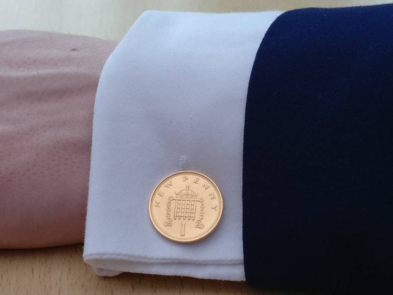 1979 One Penny - Manschettenknöpfe Mit Vergoldeter Münze von CoinCreationsShop