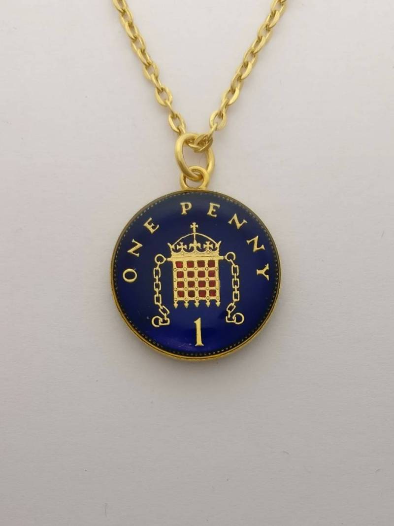 1996 One Penny - Emaillierte Münz-Halskette von CoinCreationsShop