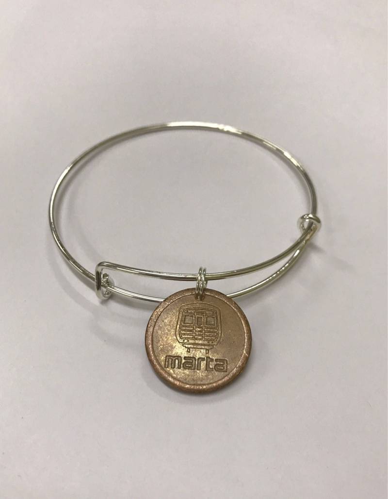 Atlanta Marta Token Erweiterbaren Stil Draht Armreif von CoinCutters