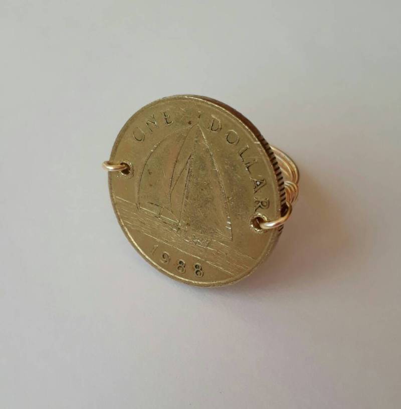 Bermuda 1 Dollar Draht Gewickelt Ring von CoinCutters