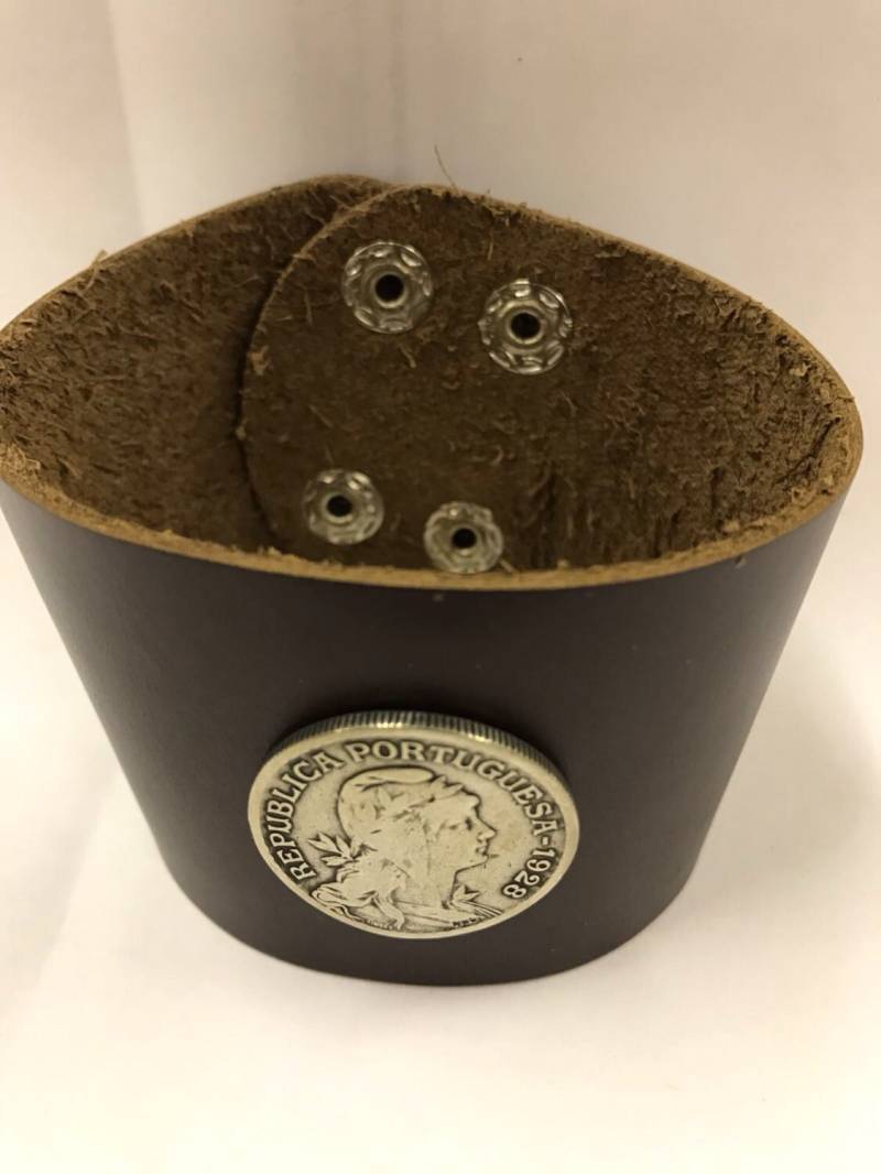 Portugal 1 Escudo Leder Manschette Münze Armband von CoinCutters