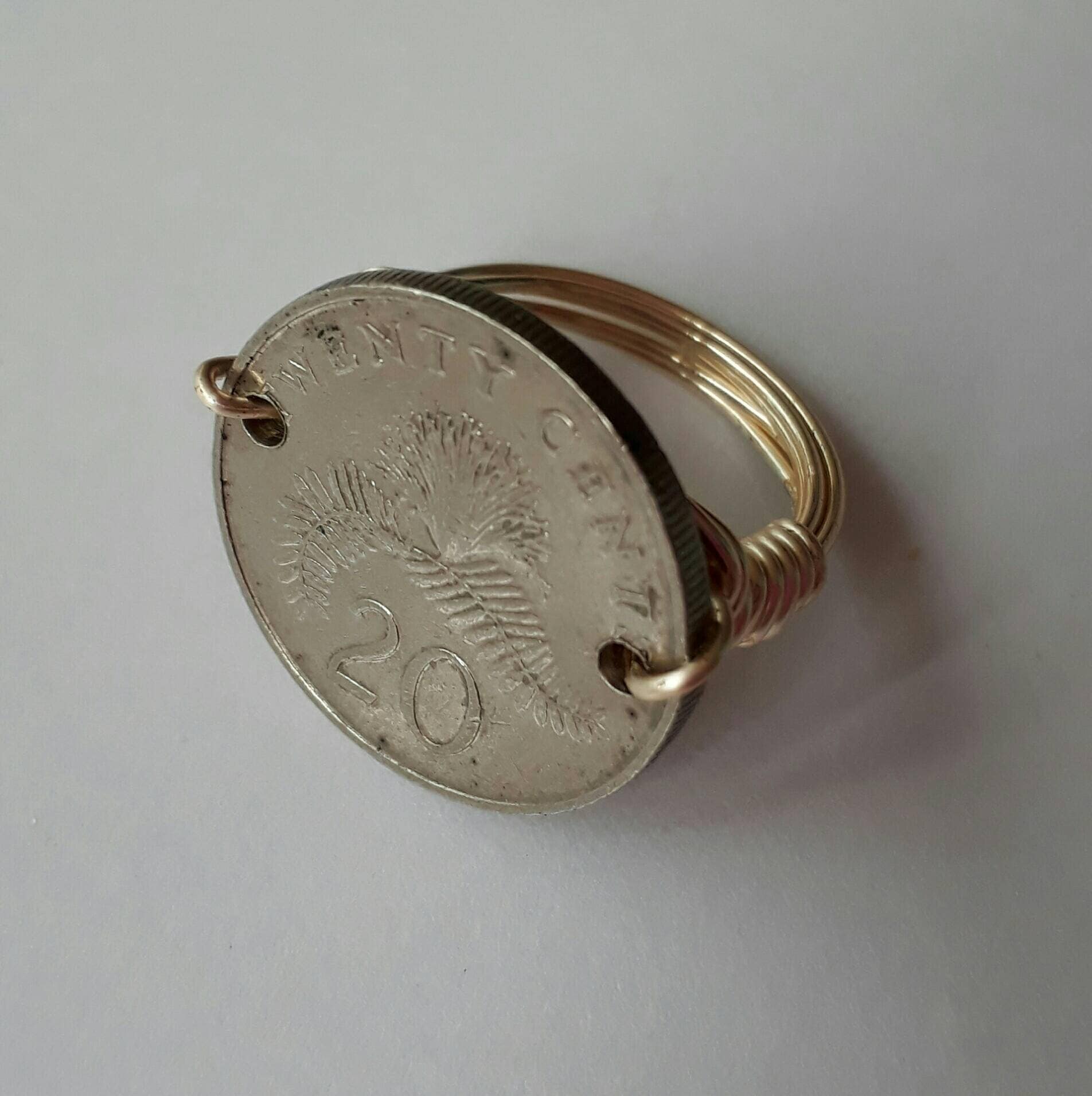 Singapur 20 Cent Draht Gewickelt Ring von CoinCutters