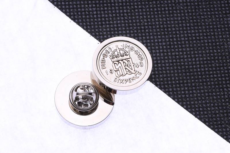 1940 85.geburtstag Lucky Sixpence Münze Pinabzeichen von CoinGiftShop