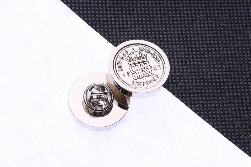 1945 80Er Geburtstag Lucky Sixpence Münze Pinabzeichen von CoinGiftShop