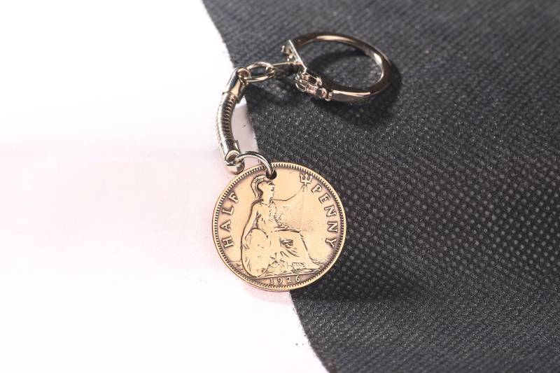 Half Penny Keyring Andenken - Wählen Sie Das Datum 1926-1967 von CoinGiftShop