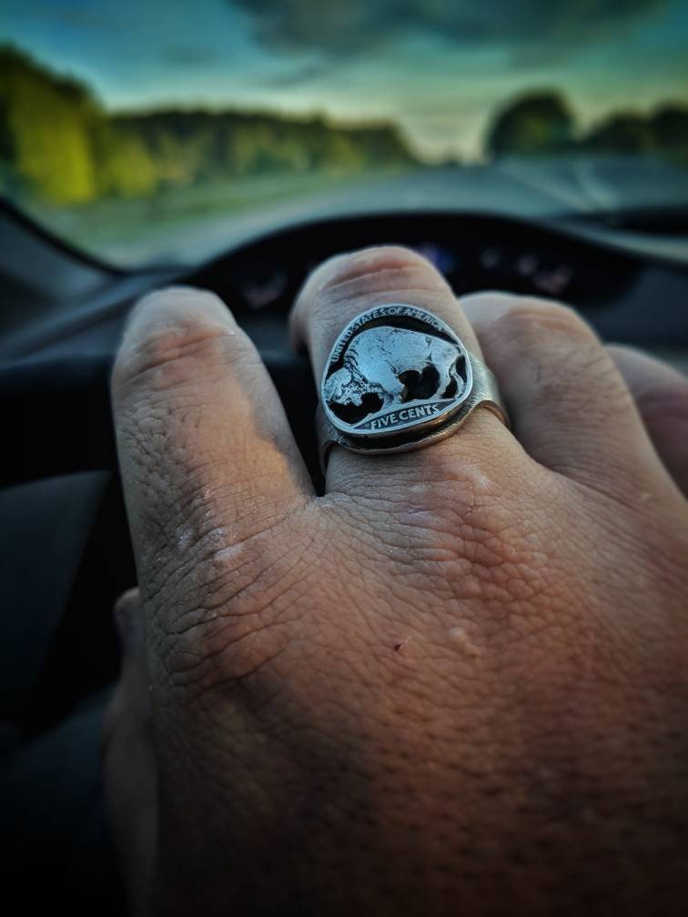 Kostenloser Versand Buffalo Nickel Münzring - Ehering Münzschmuck Silberring Handarbeit Zigarrenband Kostenloser Versand Buffalo Nickel Münzring - Ehering Münzschmuck Silberring Handarbeit Zigarrenband von CoinRingNC