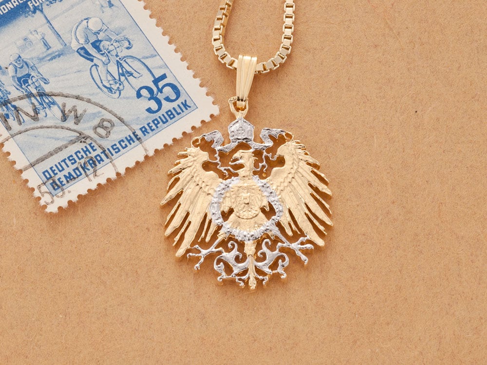 Anhänger Deutsche Adler Halskette Handausgeschnittene Münze, 14K Vergoldet Anhänger Deutsche Adler Halskette Handausgeschnittene Münze, 14K Vergoldet von Coinjewelry