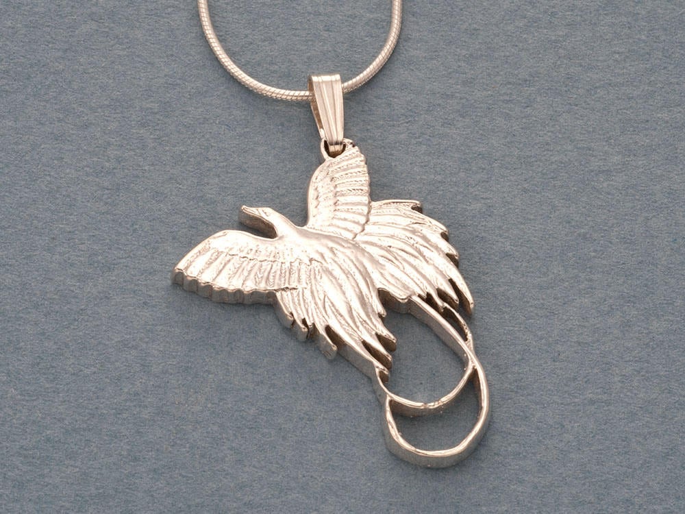 Hand Geschnitten Sterling Silber Paradiesvogel Anhänger Halskette Hand Geschnitten Sterling Silber Paradiesvogel Anhänger Halskette von Coinjewelry